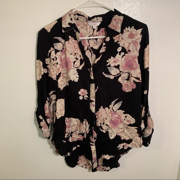 Candie’s Button Down Tie Front Top Black Floral - Picture 3 of 9